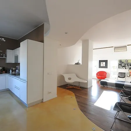 Piazza Napoli Penthouse Milánó