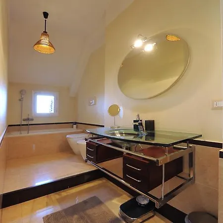 Piazza Napoli Penthouse Milán