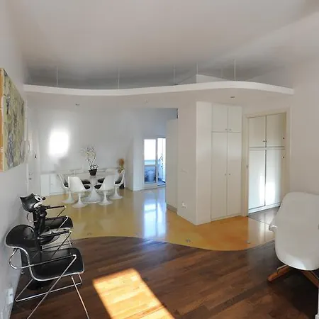 Piazza Napoli Penthouse * Milán